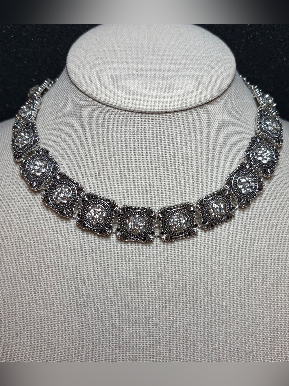 Elegant Silver Crystal Link Collar Necklace